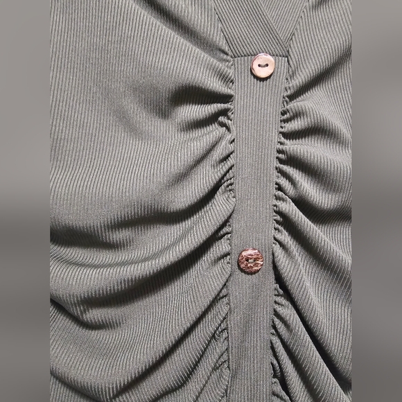 Mini, army green dress - Picture 2 of 4